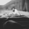 ジョン・レノン・丸いメガネの画像