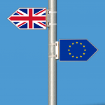 イギリスの国旗とEUの旗