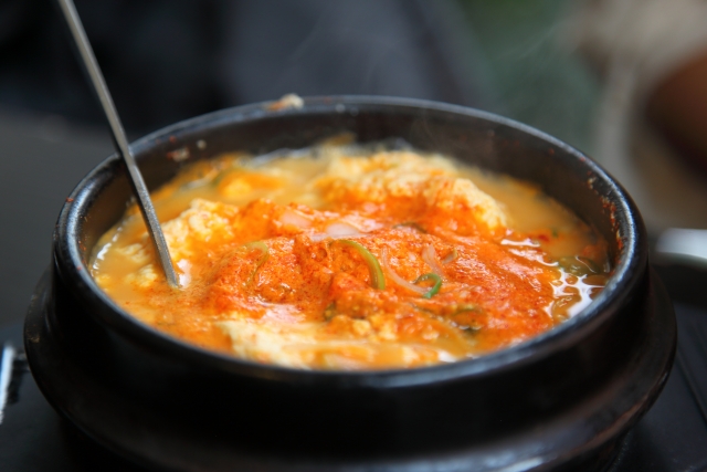 韓国料理のスンドゥブチゲ