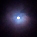 月に光冠の拡大画像