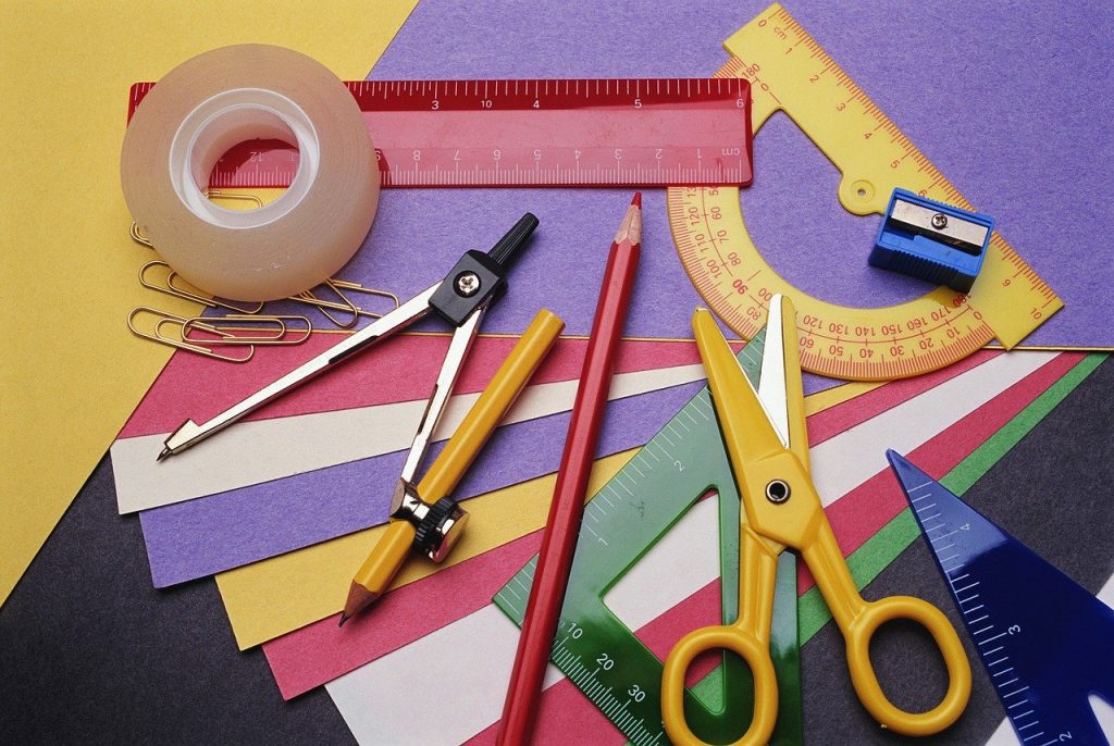 お絵かき・工作の道具のイメージ画像